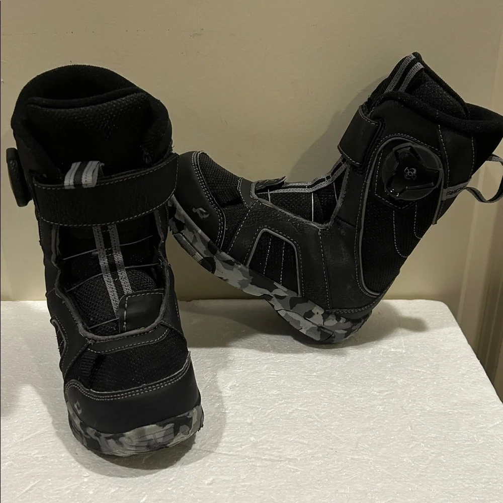 Ride Norris Boa Snowboard snow Boots camouflage outsole kids Size 11 black/grey